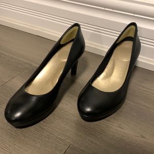 Black Rockport heels. VERY comfortable.